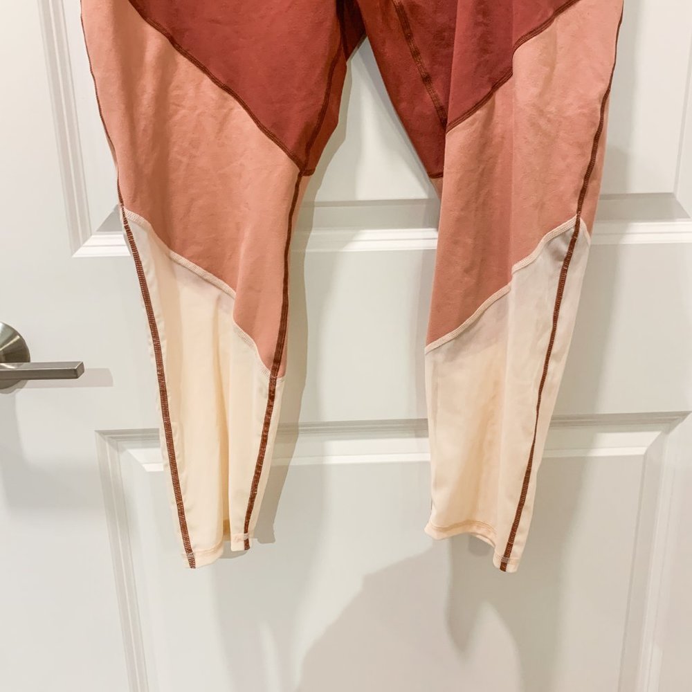 Fabletic Leggings - Picture 4 of 9